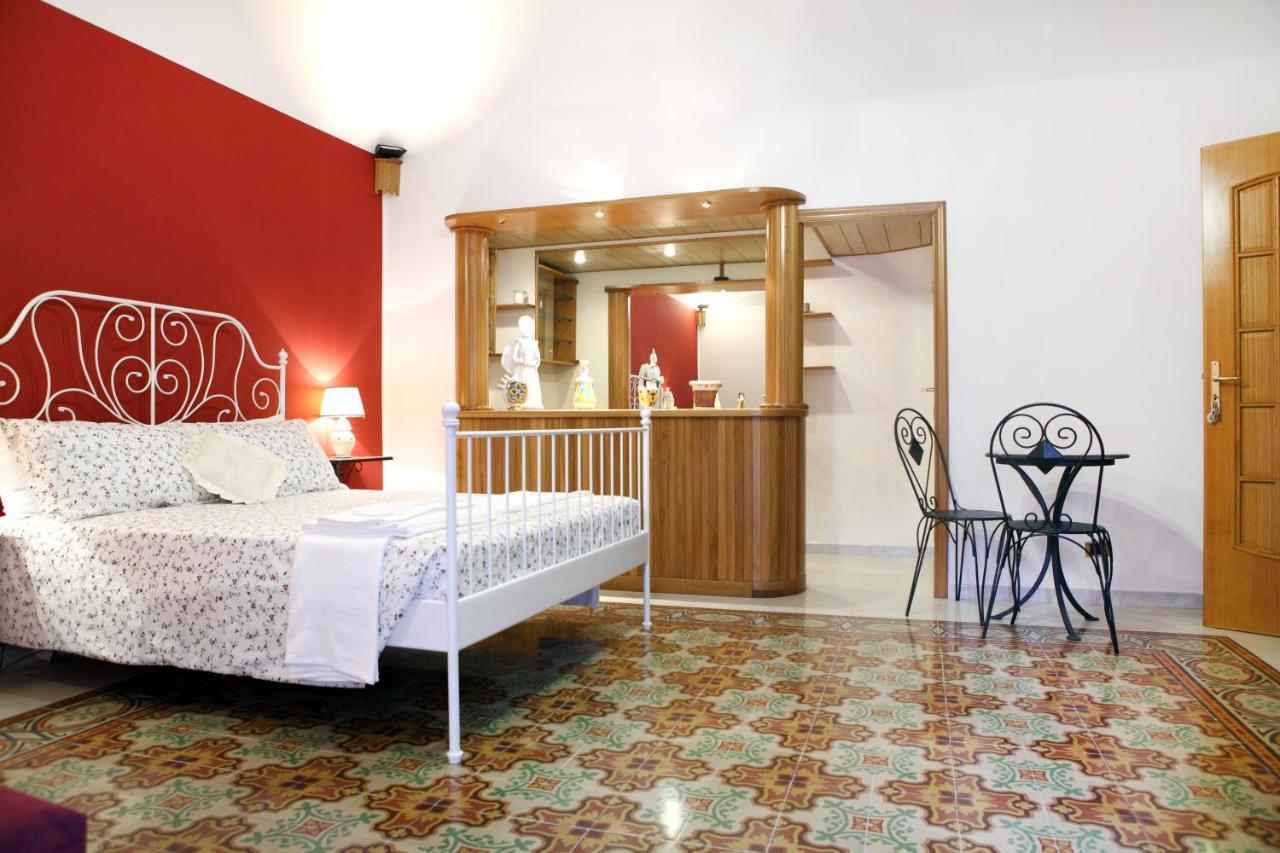 B&B Maia House Santo Stefano di Camastra Exterior photo