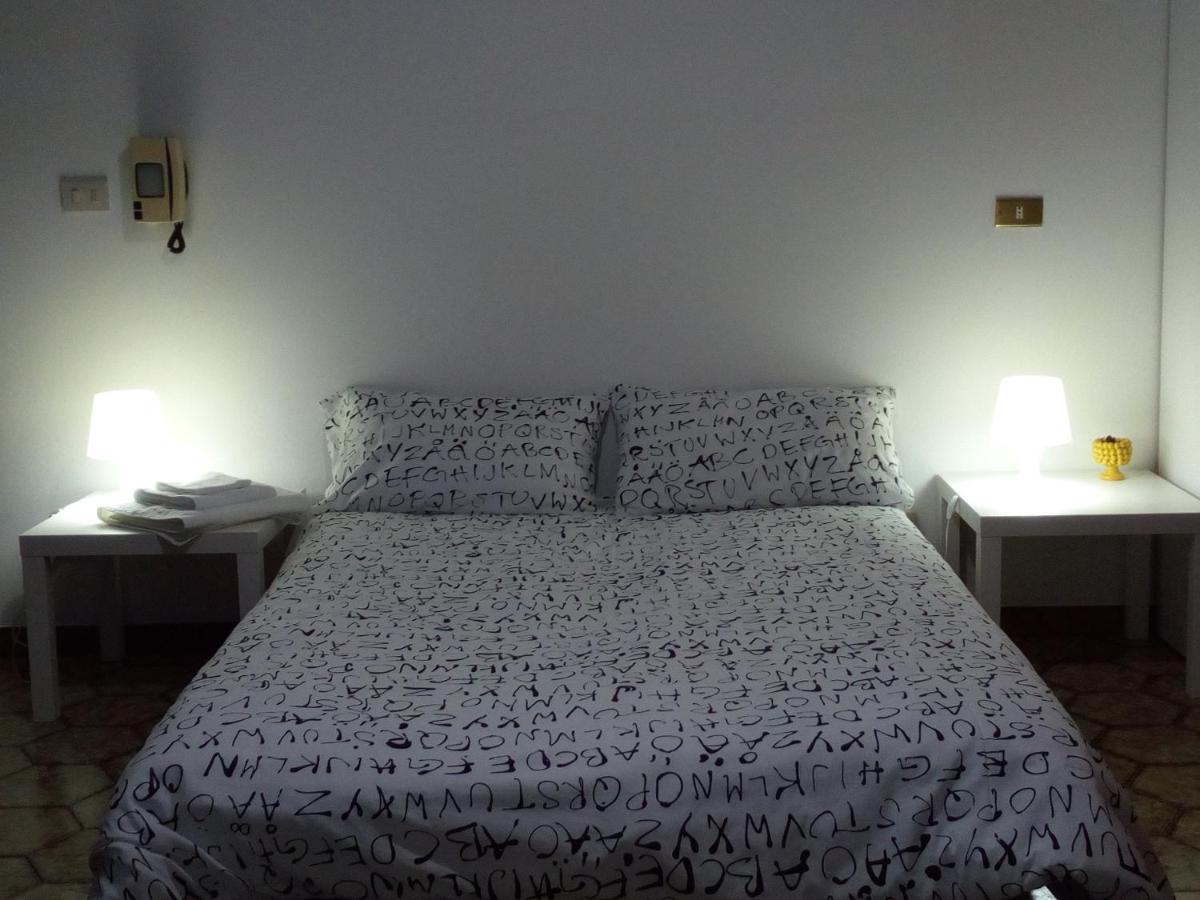 B&B Maia House Santo Stefano di Camastra Exterior photo