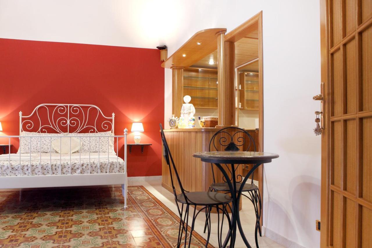 B&B Maia House Santo Stefano di Camastra Exterior photo