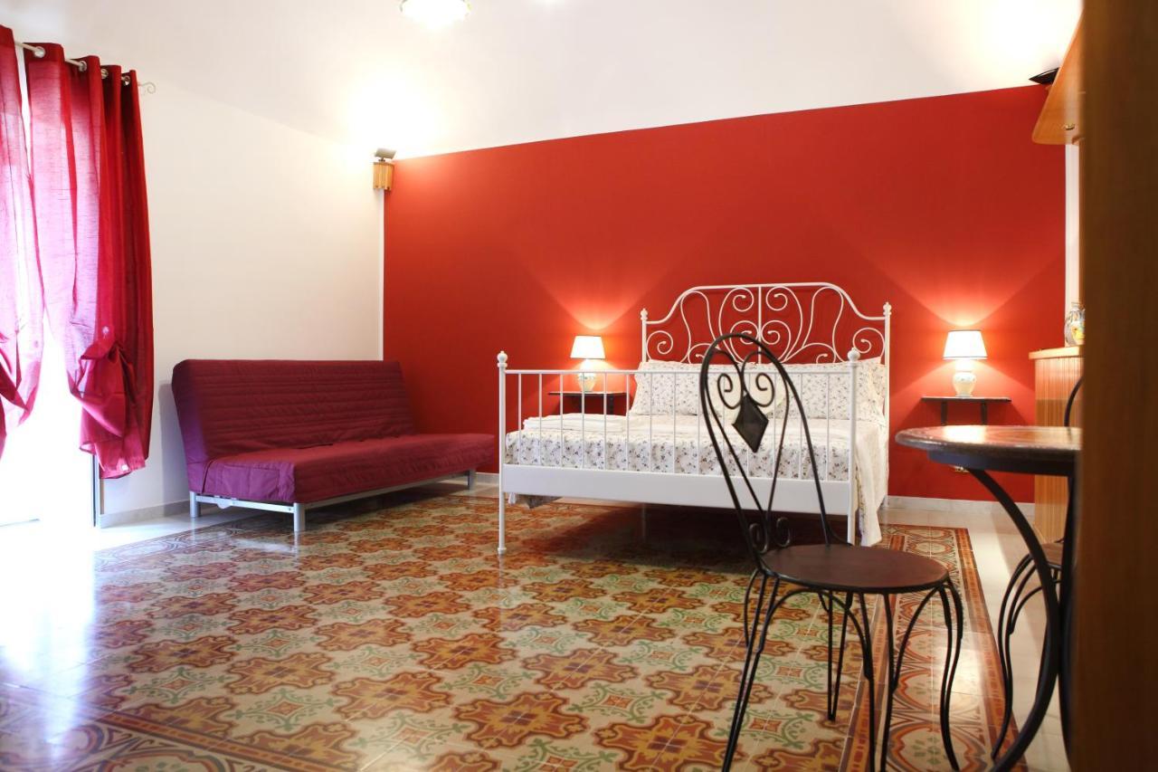 B&B Maia House Santo Stefano di Camastra Exterior photo