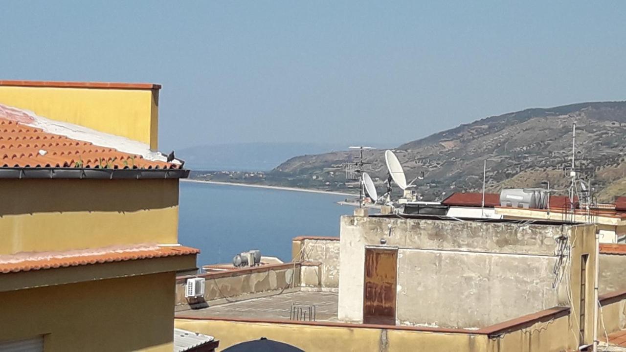 B&B Maia House Santo Stefano di Camastra Exterior photo